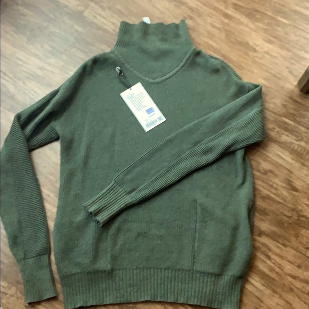 Lululemon Cozy Calling Turtleneck Green size Small